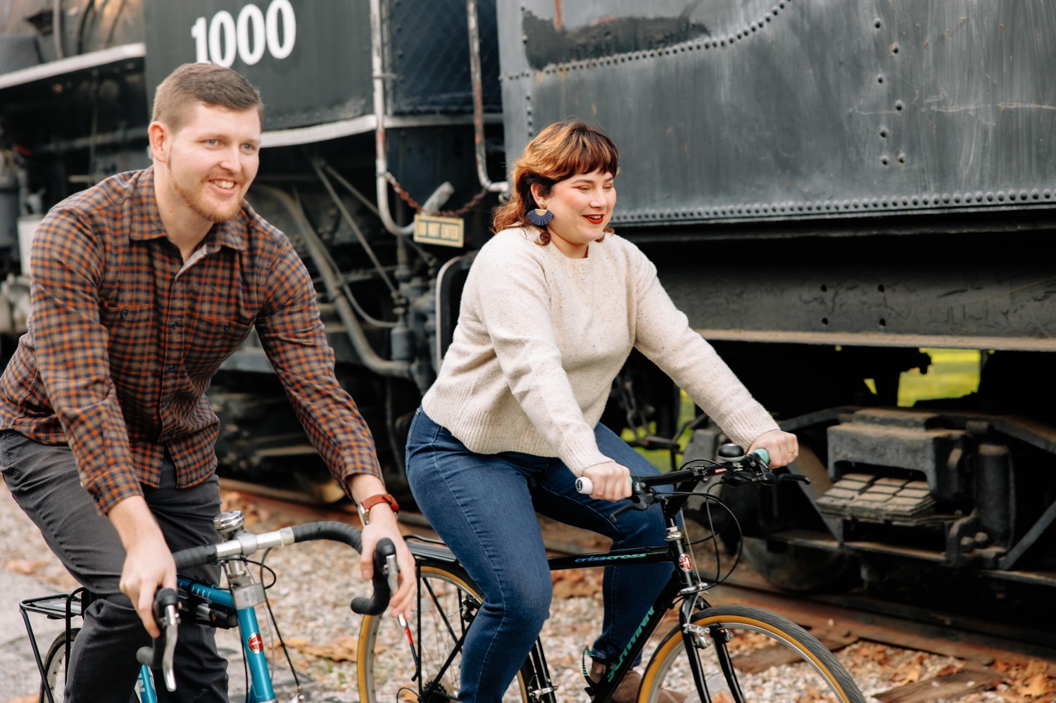 bike riding engagement session in los angeles