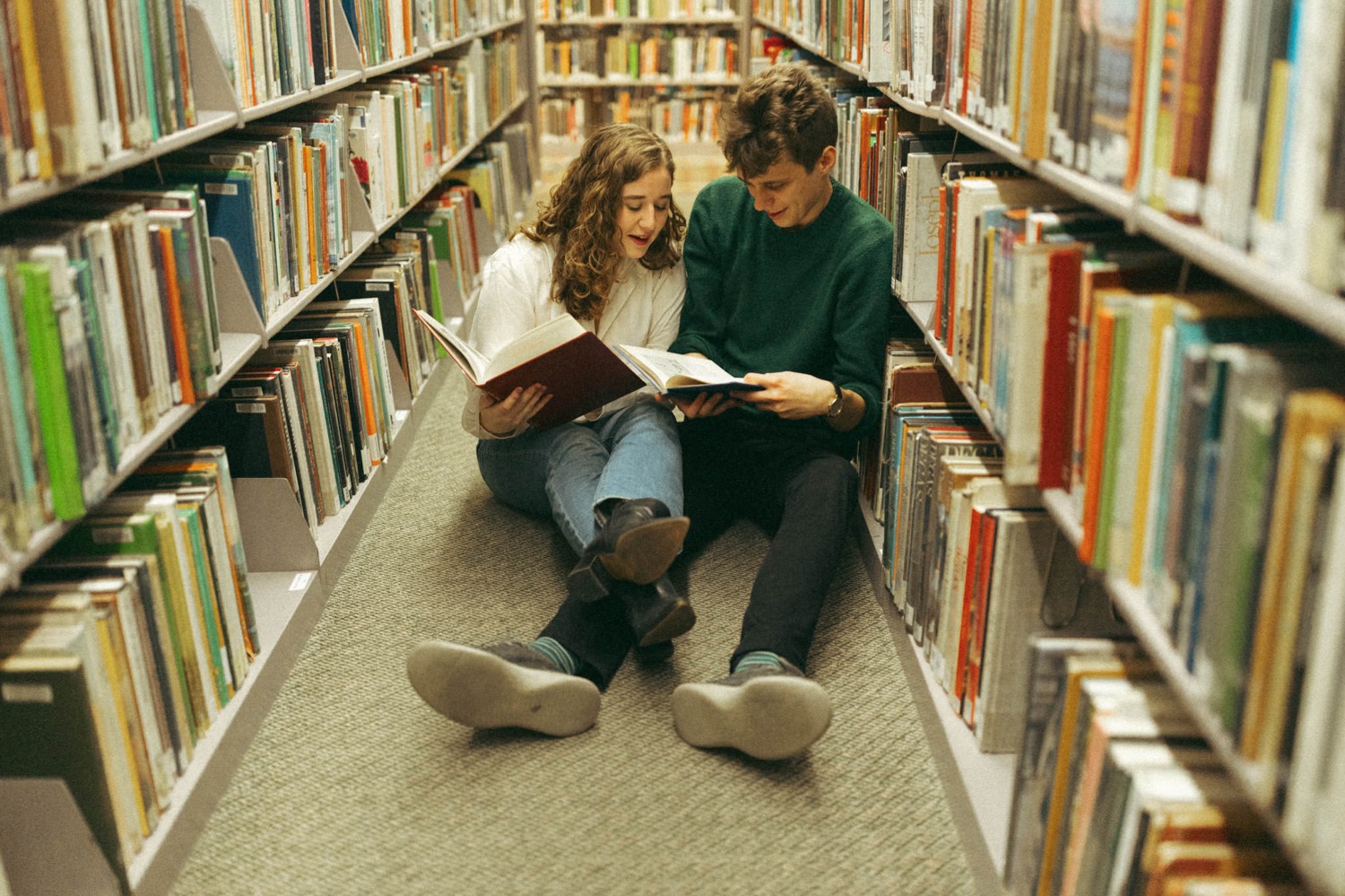 engagement photos at los angeles central library