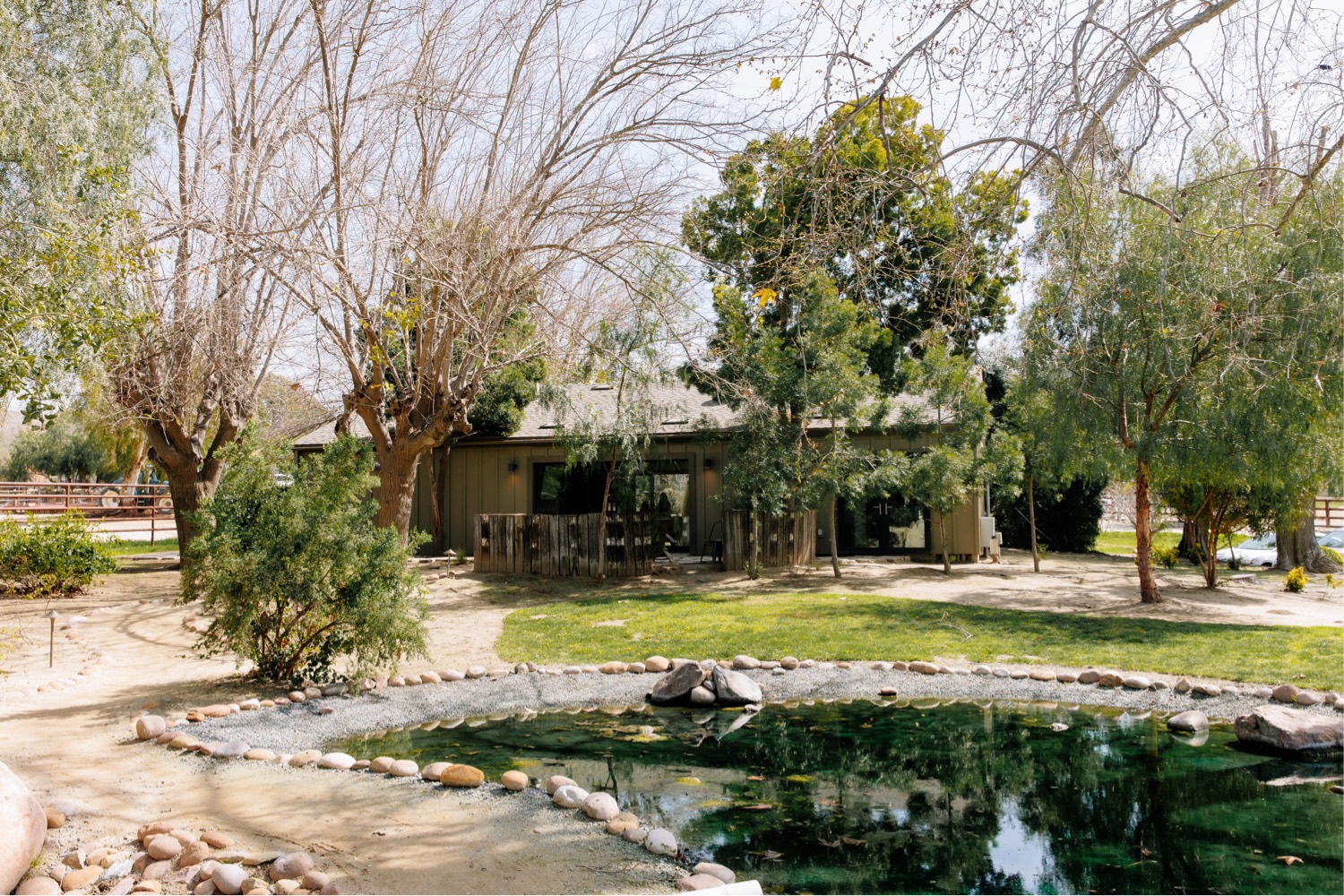 Temecula wedding; getting ready; photos by Magaly Barajas