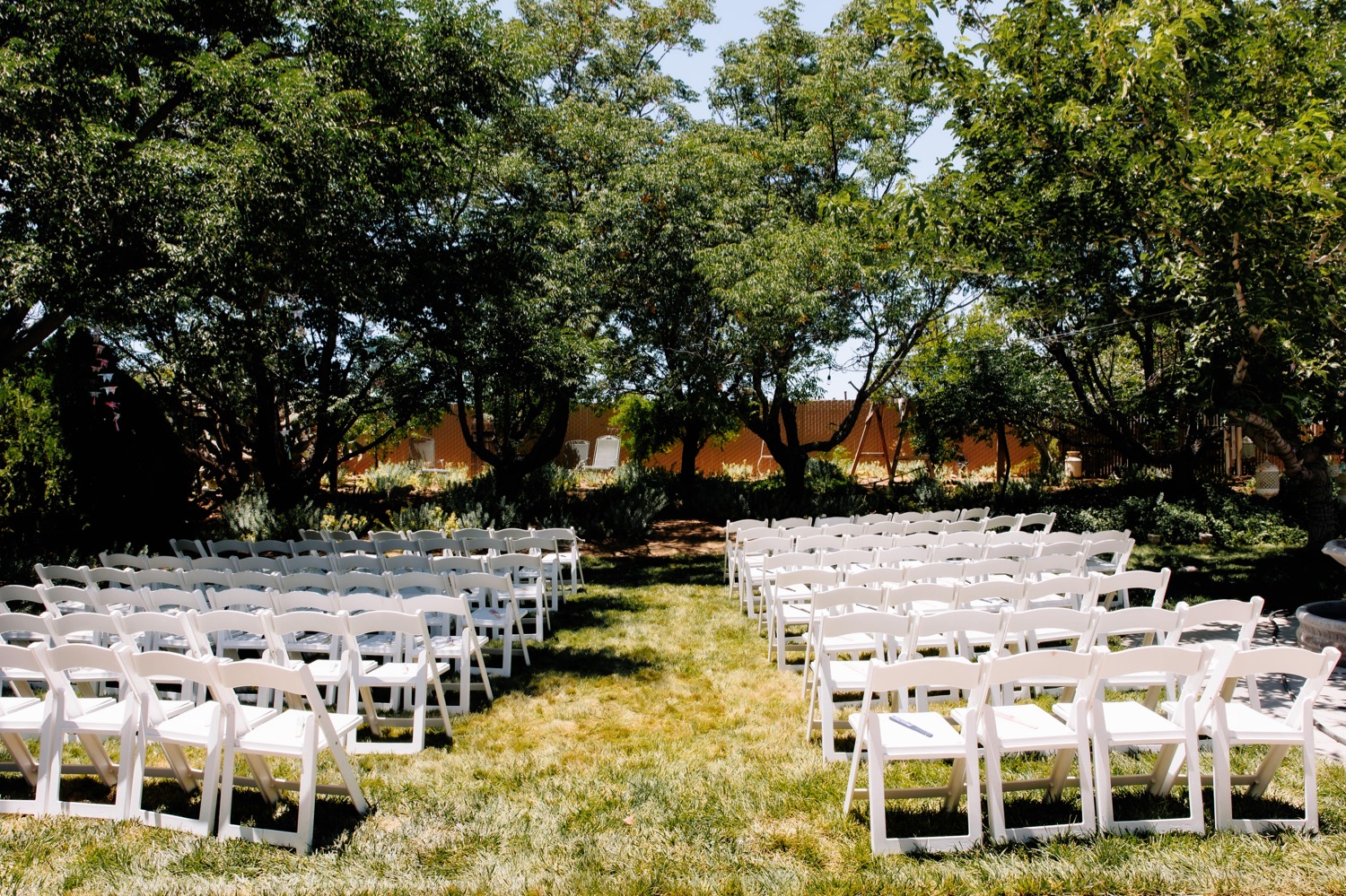 planning a backyard wedding