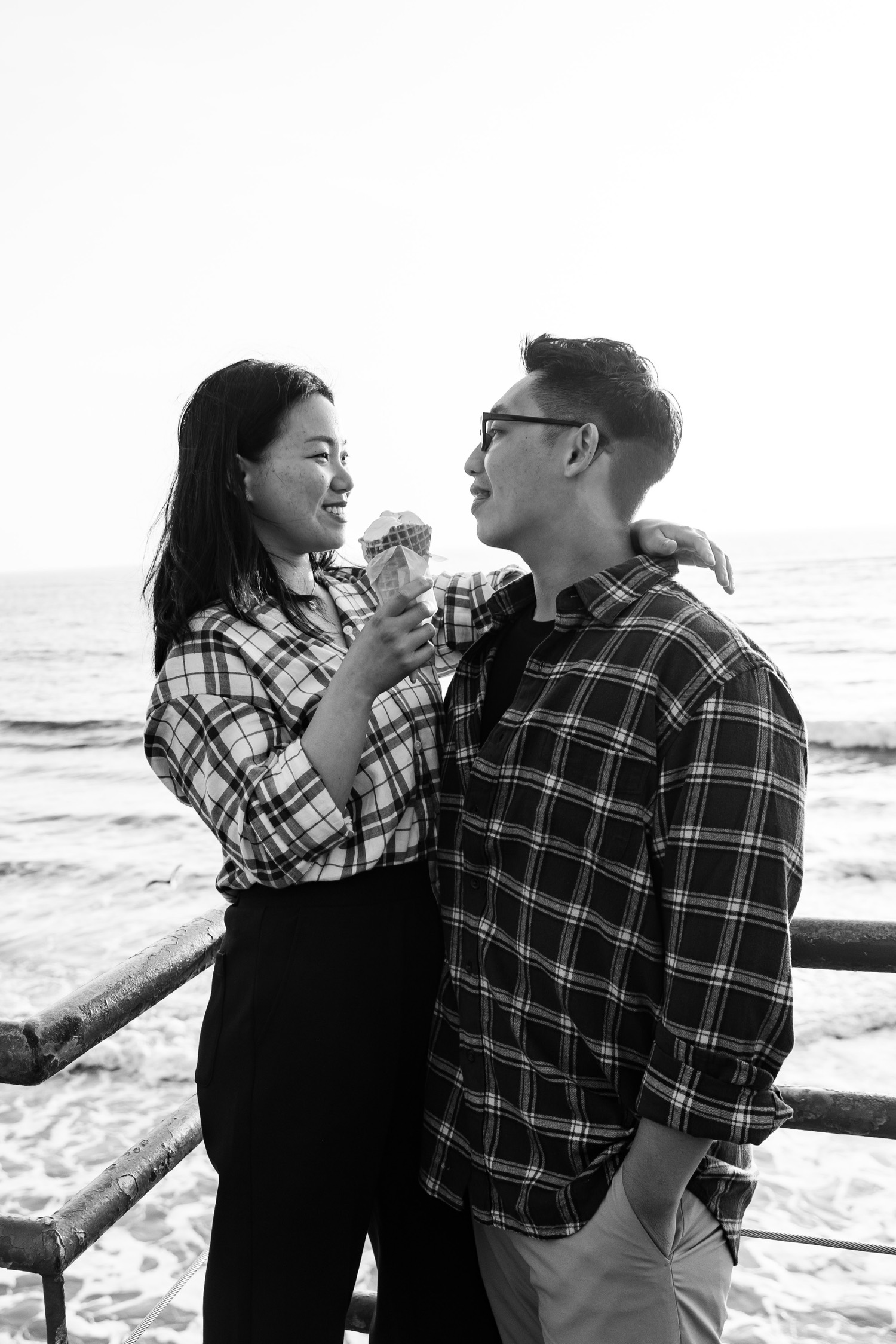 Los Angeles Santa Monica Pier date photo shoot