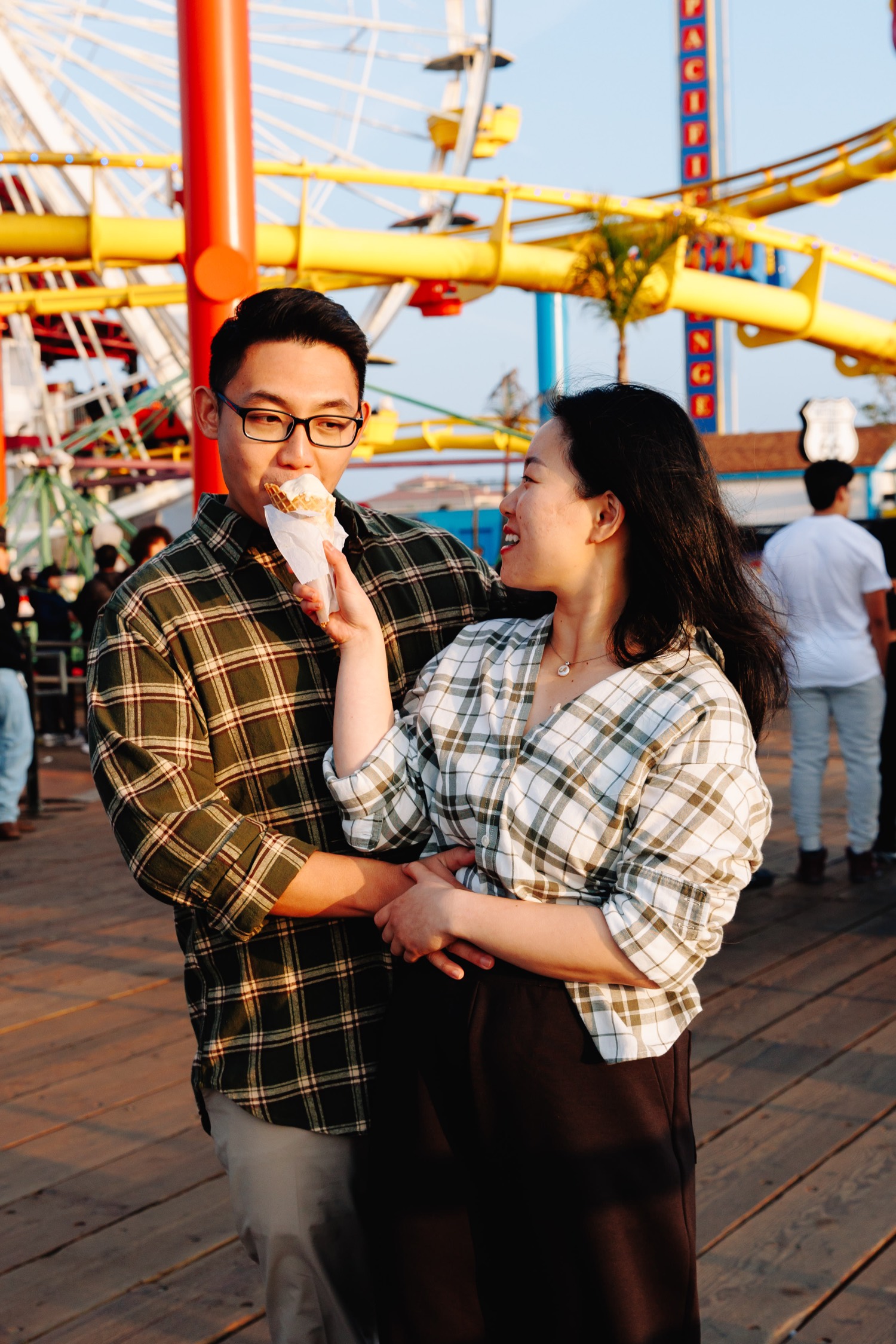 Los Angeles Santa Monica Pier date photo shoot