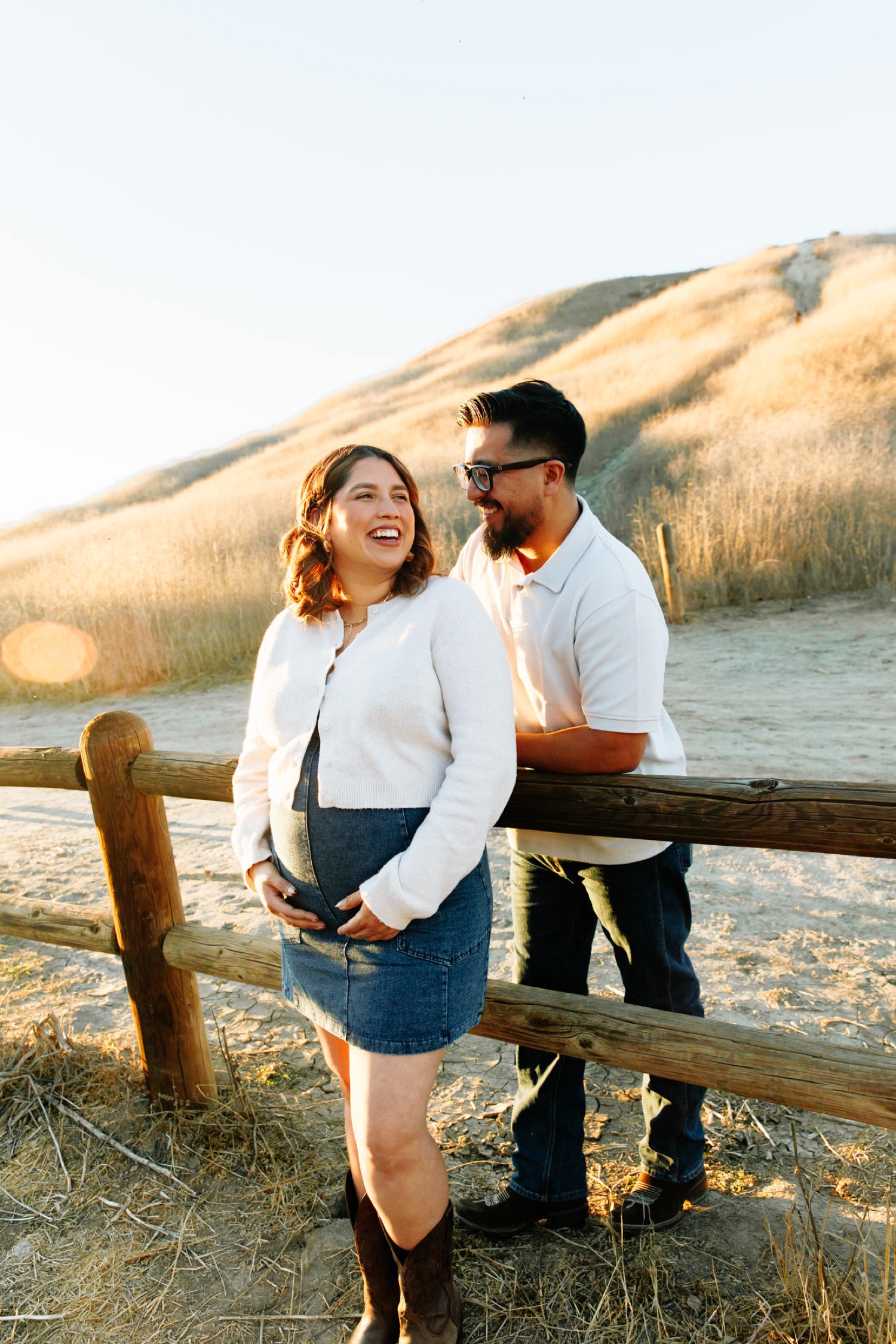 outdoor family maternity photoshoot 