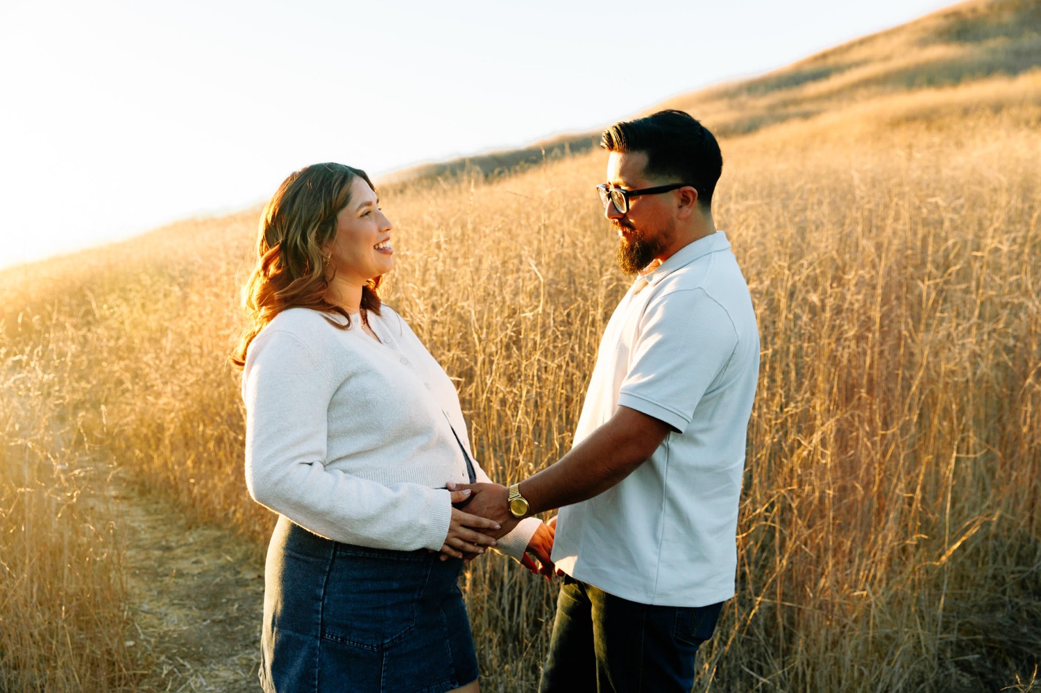 outdoor family maternity photoshoot 