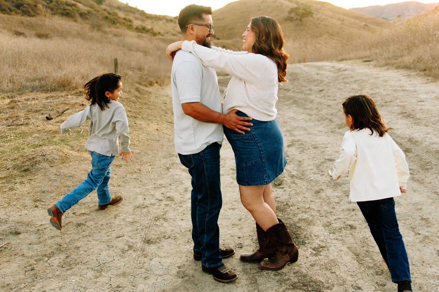 hiking family maternity session at Victory Trailhead, Ventura, CA